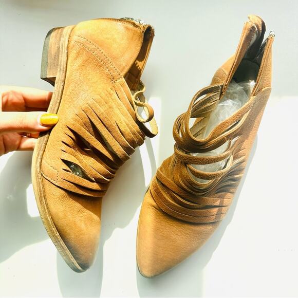 FP FREE PEOPLE Brown Tan Lost Valley Ankle Strap Booties Boots Shoes Zip 38 7.5 - Picture 7 of 12